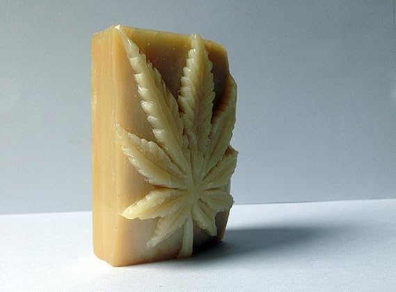Hemp Leaf Aromatherapy Candles